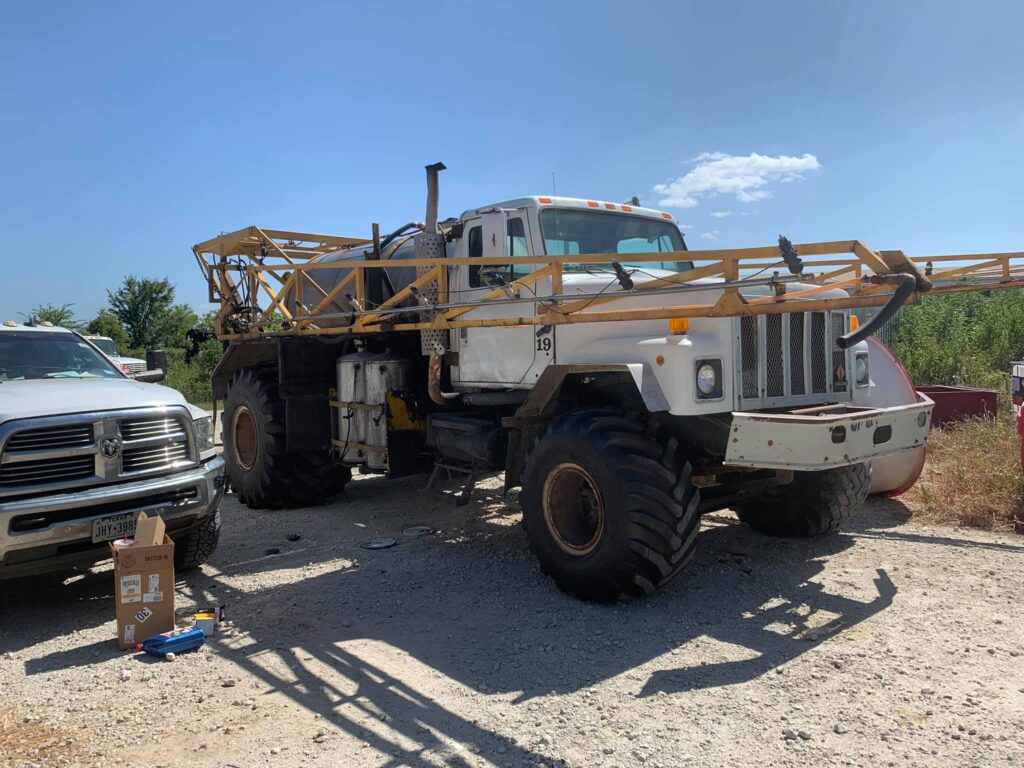 Heavy duty work truck repair service in East Texas