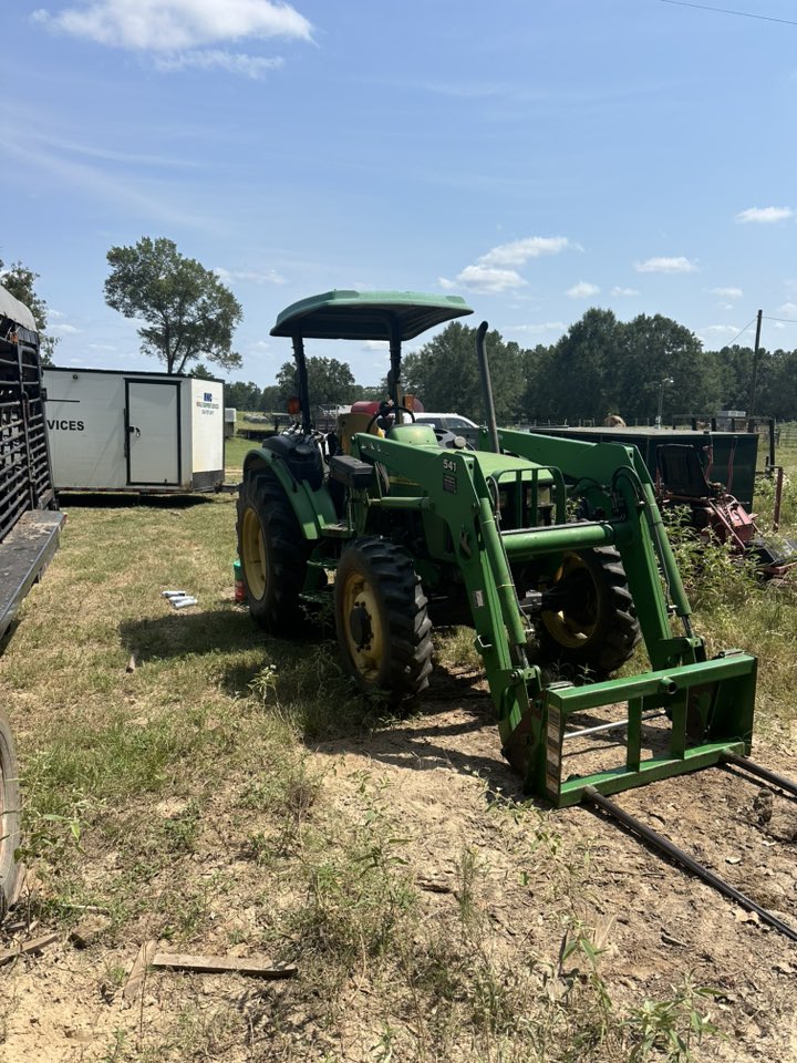 Green tractor repair and maintenance service in East Texas