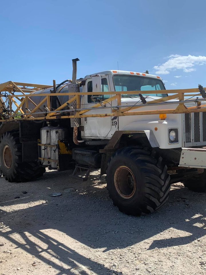 Heavy duty work truck repair service in East Texas